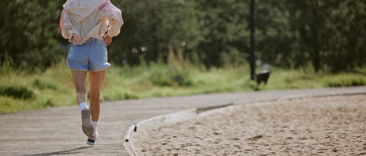 kobieta zaczynająca trening