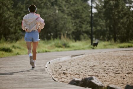 kobieta zaczynająca trening